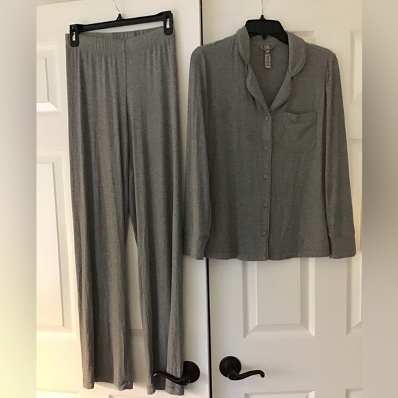 SKIMS Soft Lounge Sleep Set | Heather Gray - Picture 12 of 16